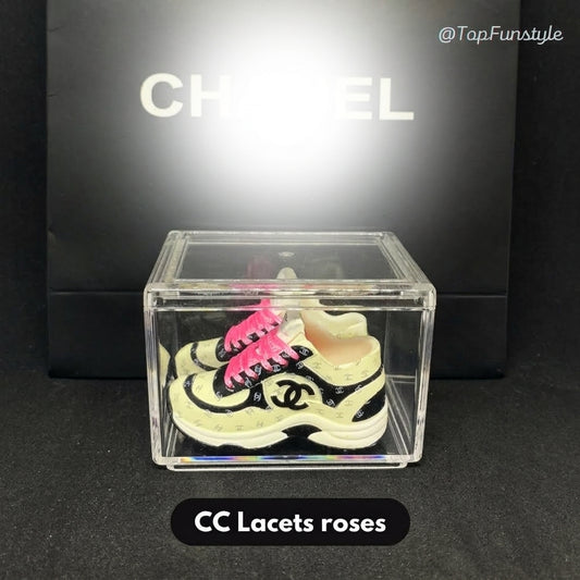 Mini sneakers CC Sport Chic en vitrine - lacets roses print CC et semelle chunky