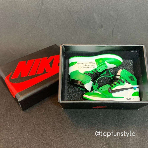 Mini sneaker Air Jordan en vert et blanc - un must-have pour les amateurs de mode urbaine