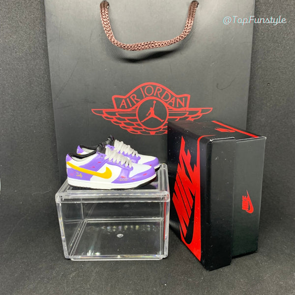 Mini Sneakers Nike Dunk Low Lakers <br> 3d Kit miniatures répliques sneakers