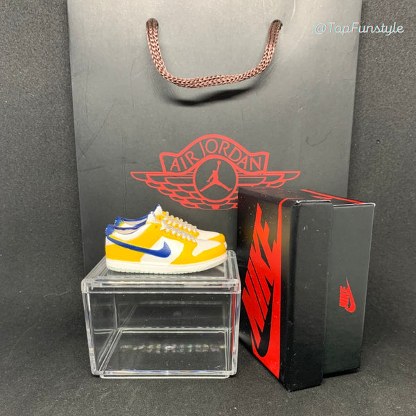 Mini Sneakers Nike Dunk Low Lakers <br> 3d Kit miniatures répliques sneakers