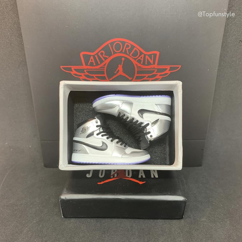 Petite réplique des Air Jordan 1 Leonard - un incontournable pour les amateurs de Nike