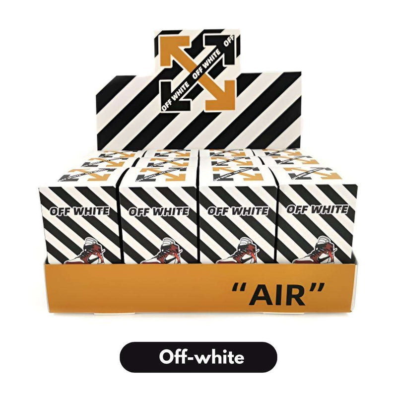 Boîte mystère Off-White contenant 12 mini sneakers Air Jordan - cadeau parfait pour collectionneurs