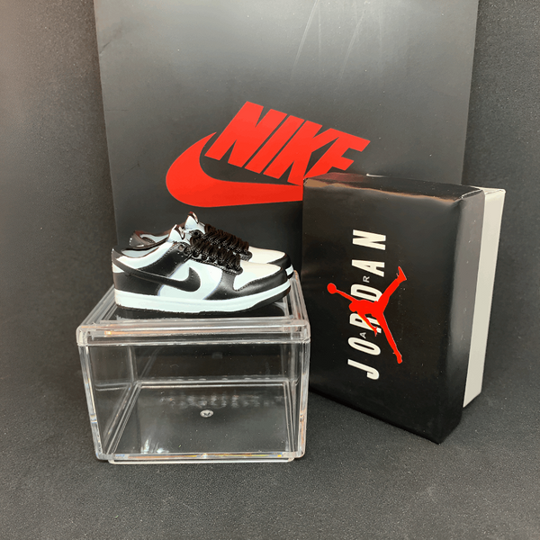 Mini Sneakers Nike Dunk Low Panda/Brazil <br> 3d Kit miniatures