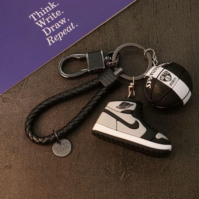 AJ sneakers Porte-clés créatif basket-ball porte-clés de voiture /Cadeau  parfait
